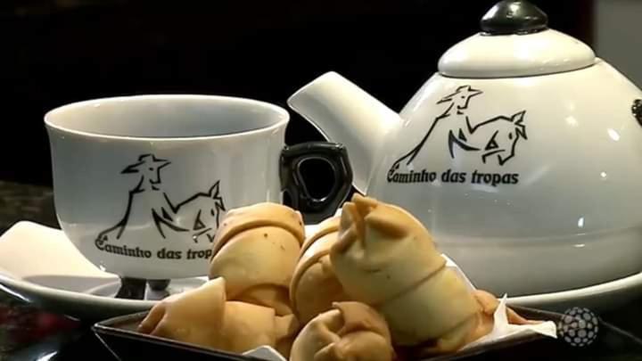Pousada Tropeira Lapa  Экстерьер фото